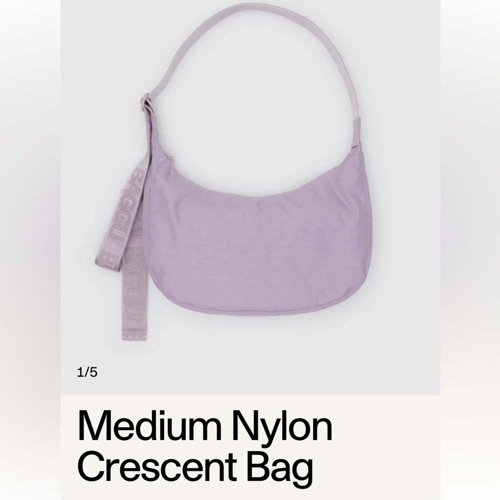 BAGGU Medium Crescent Bag in Dusty Pink